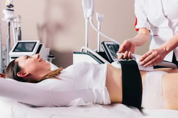 woman having body sculpting to help improve her body image and her mental health Newcastle upon Tyne